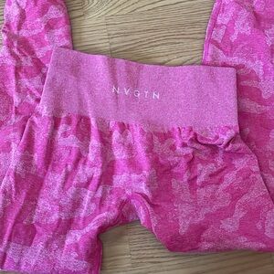 Pink NVGTN leggings size small! Like new!